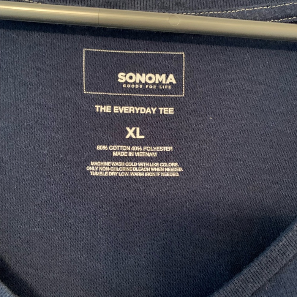 Navy blue lightweight t-shirt